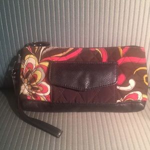 Vera Bradley Wristlet in Morgan Puccini